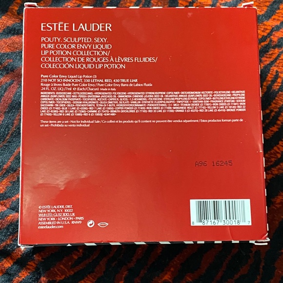 Estée Lauder Lipstick Set - Picture 2 of 3